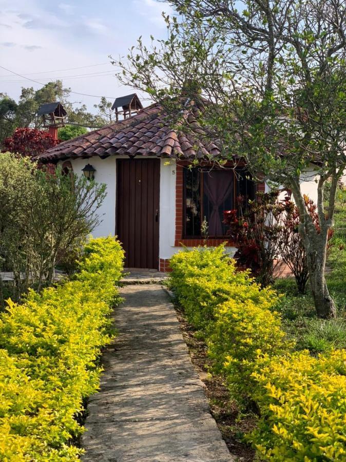 Hotel Campestre La Loma Curiti Exterior photo